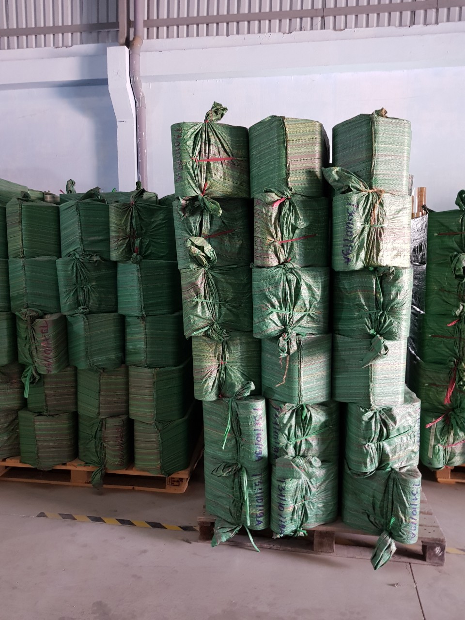 giá tại xưởng sản xuất